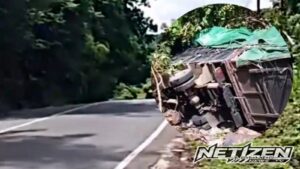Truk Nyungsep di Jalur Trans-Kaltim–Kalsel Kawasan Gunung LC
