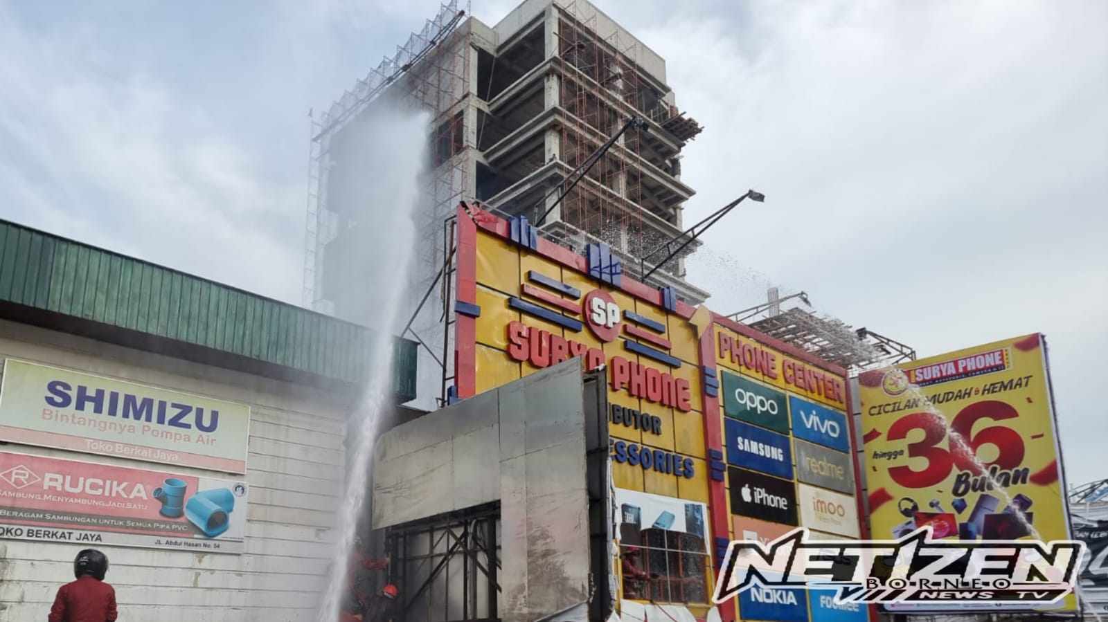 Kebakaran Toko Surya Phone Samarinda, Lantai Dua Hangus Terbakar