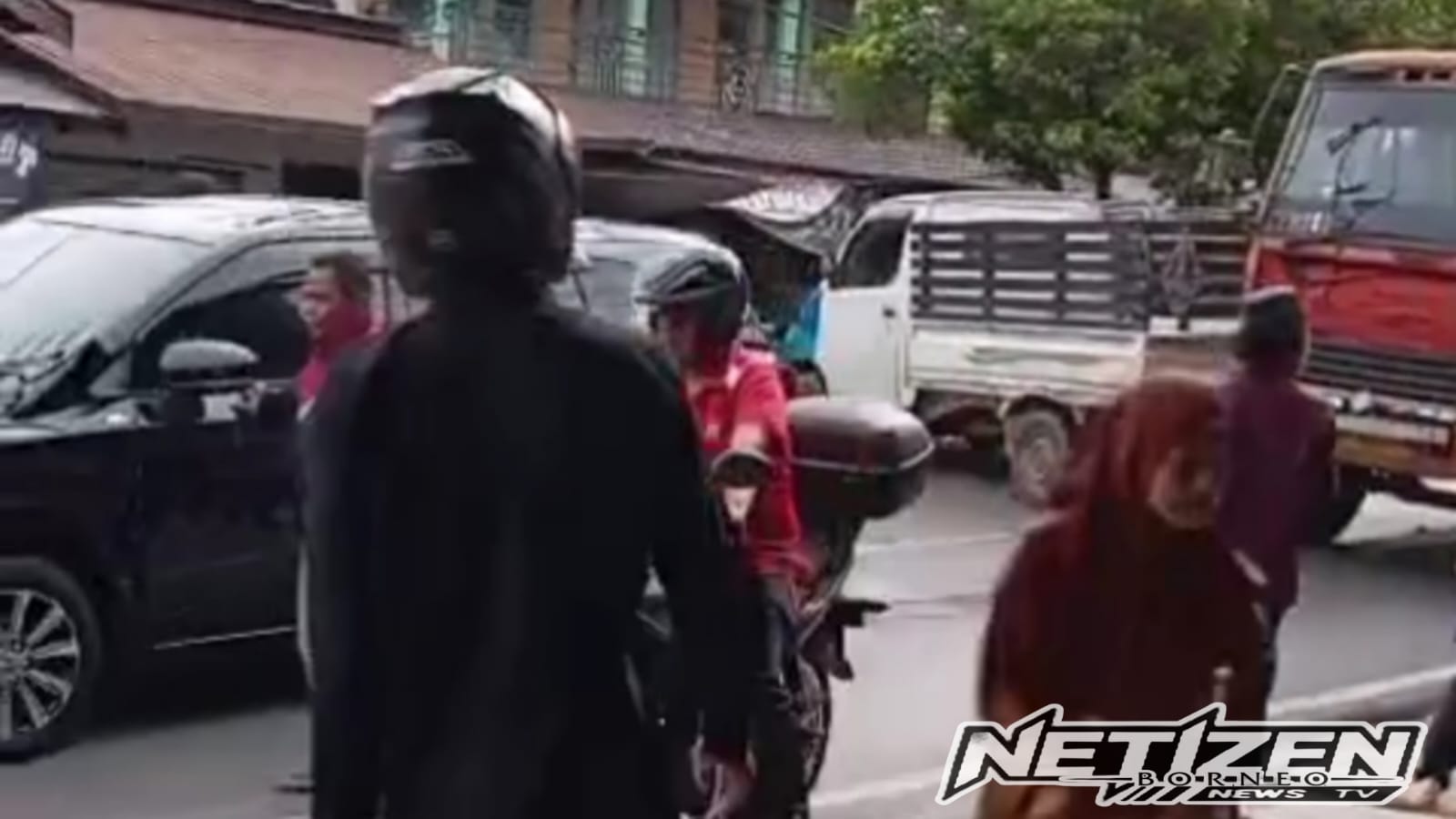 Laka Beruntun di Turunan Jembatan Banua Lima Amuntai, Tiga Kendaraan Terlibat